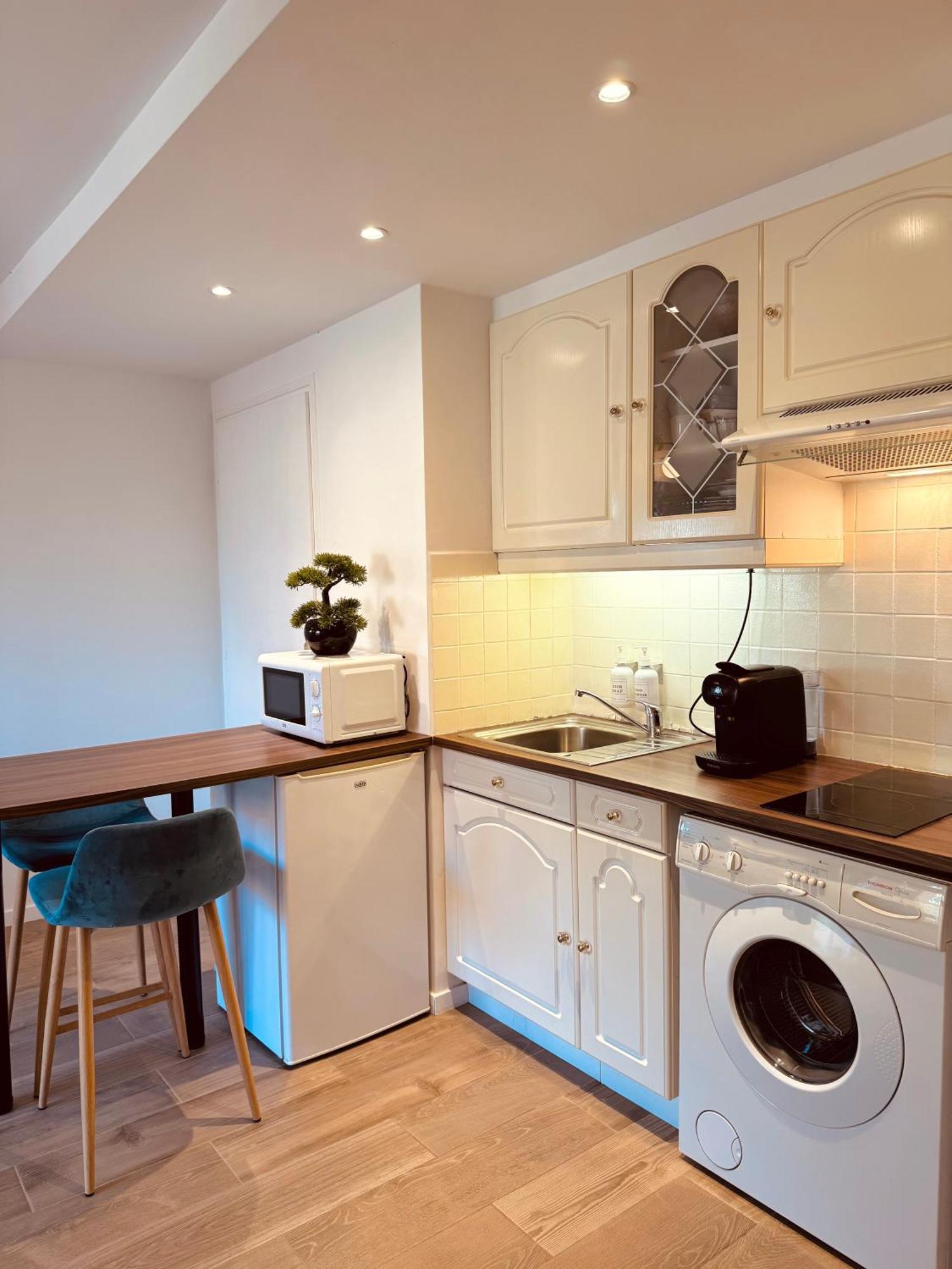 Claelle Appartment - 200M Beach Mandelieu La Napoule Bagian luar foto