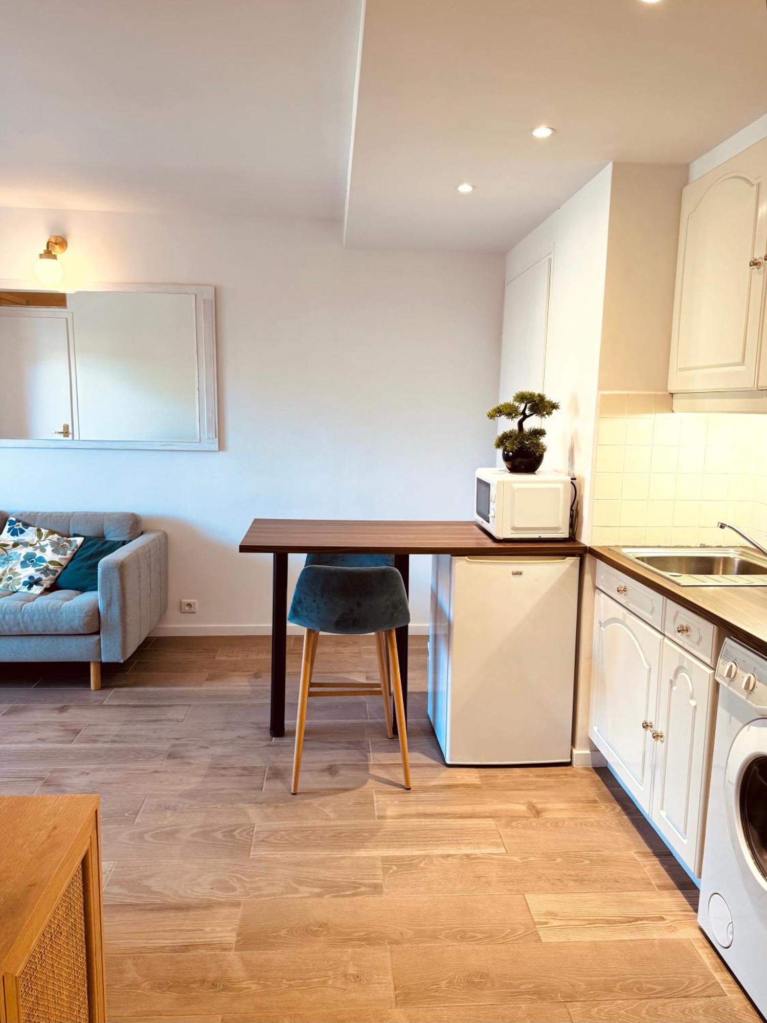 Claelle Appartment - 200M Beach Mandelieu La Napoule Bagian luar foto
